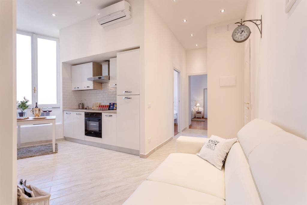Townhouse By The Spanish Steps Rome Room photo