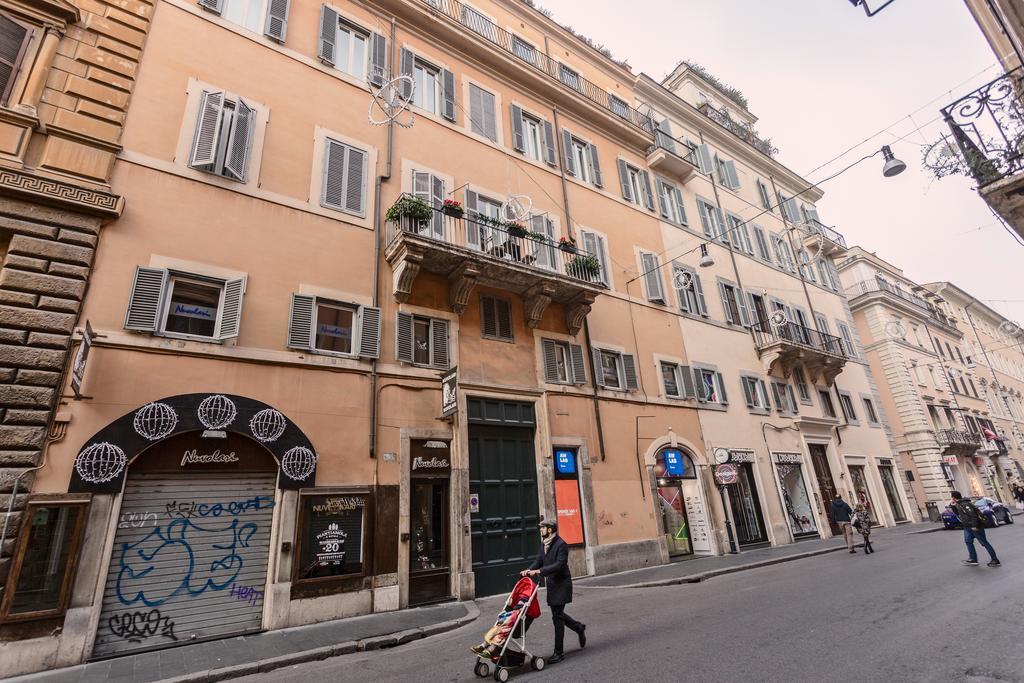 Townhouse By The Spanish Steps Rome Room photo