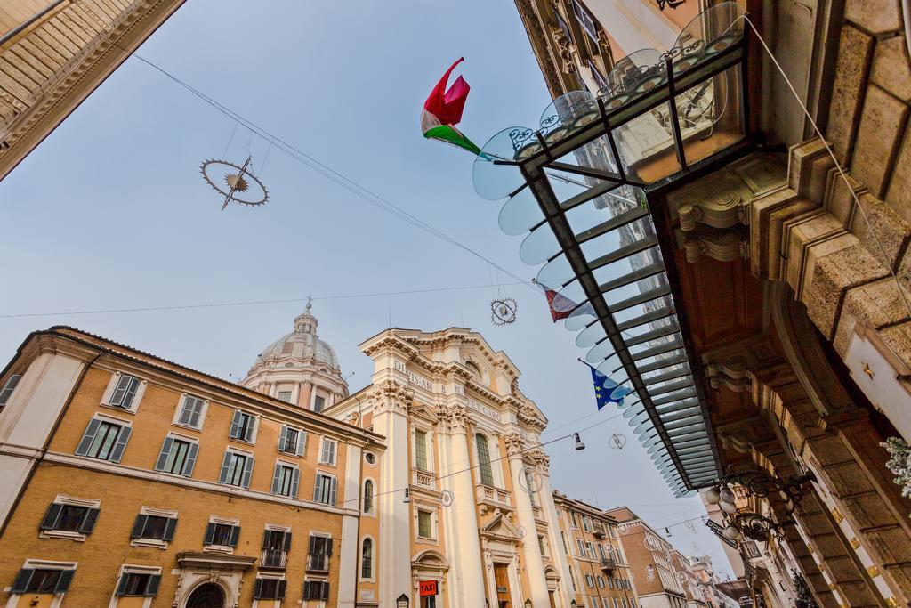Townhouse By The Spanish Steps Rome Room photo